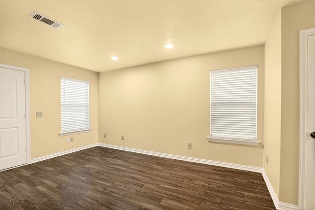 1716 S Waco Street, Van Alstyne, TX 75495