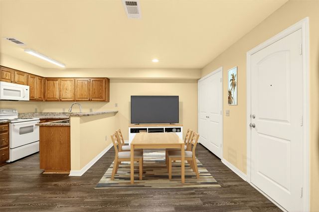 1716 S Waco Street, Van Alstyne, TX 75495