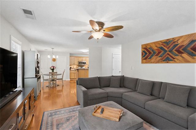 954 Wandering Vine Drive SE, Mableton, GA 30126