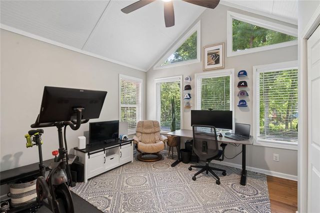 954 Wandering Vine Drive SE, Mableton, GA 30126