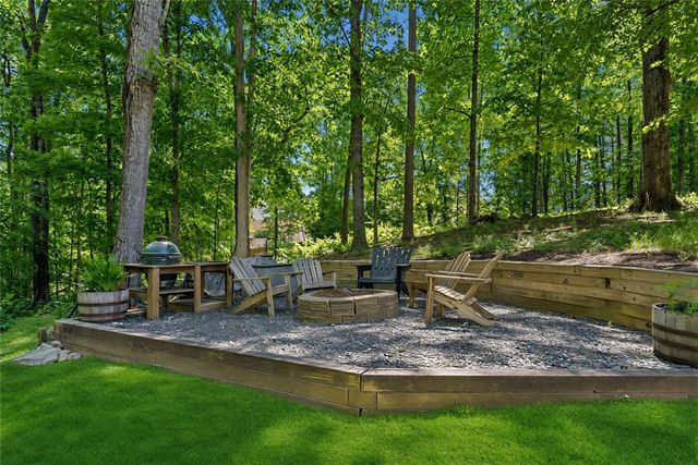 954 Wandering Vine Drive SE, Mableton, GA 30126