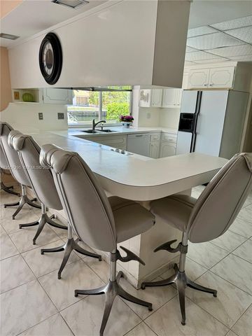 3440 NE 170th St, North Miami Beach, FL 33160