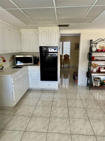 3440 NE 170th St, North Miami Beach, FL 33160
