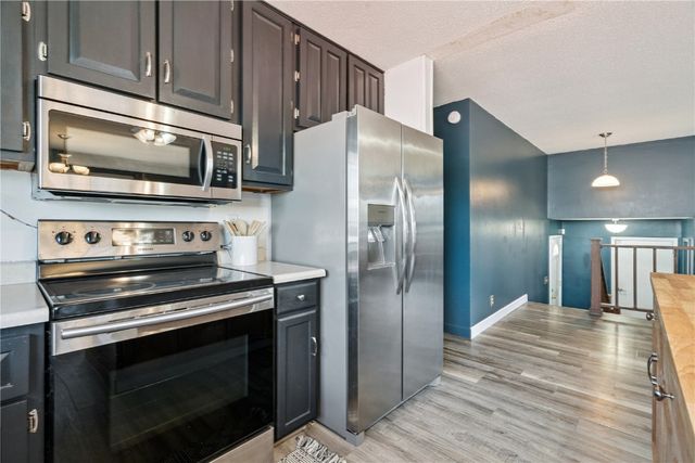 56 Julia Anne Drive NW, Cedar Rapids, IA 52405