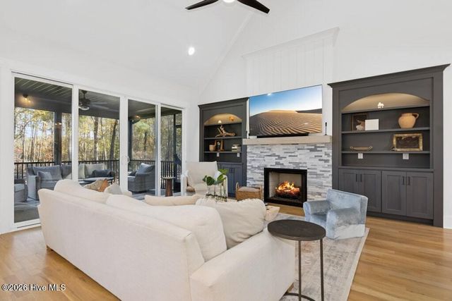 80 Paddocks Court, Zebulon, NC 27597