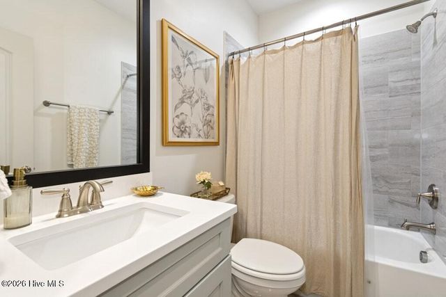 80 Paddocks Court, Zebulon, NC 27597