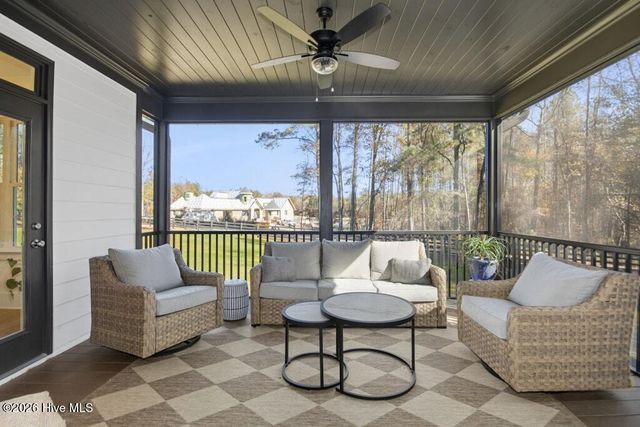 80 Paddocks Court, Zebulon, NC 27597