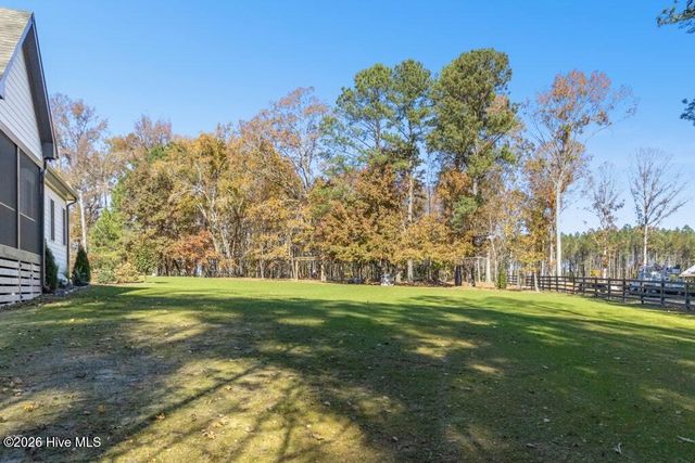 80 Paddocks Court, Zebulon, NC 27597