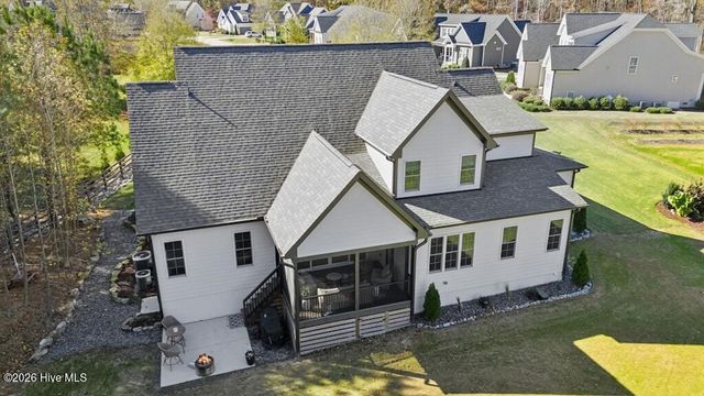 80 Paddocks Court, Zebulon, NC 27597