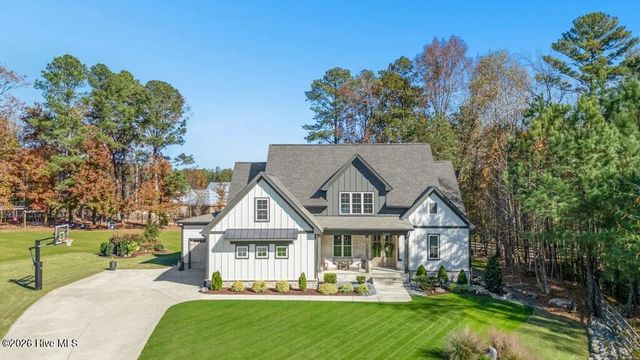 80 Paddocks Court, Zebulon, NC 27597
