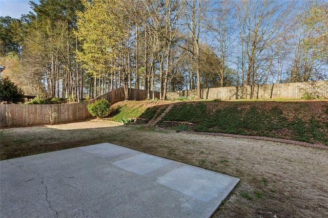 3737 Clear Lake Way, Acworth, GA 30101