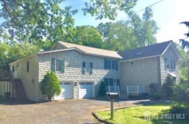 36 Mundy Avenue, Spotswood, NJ 08884