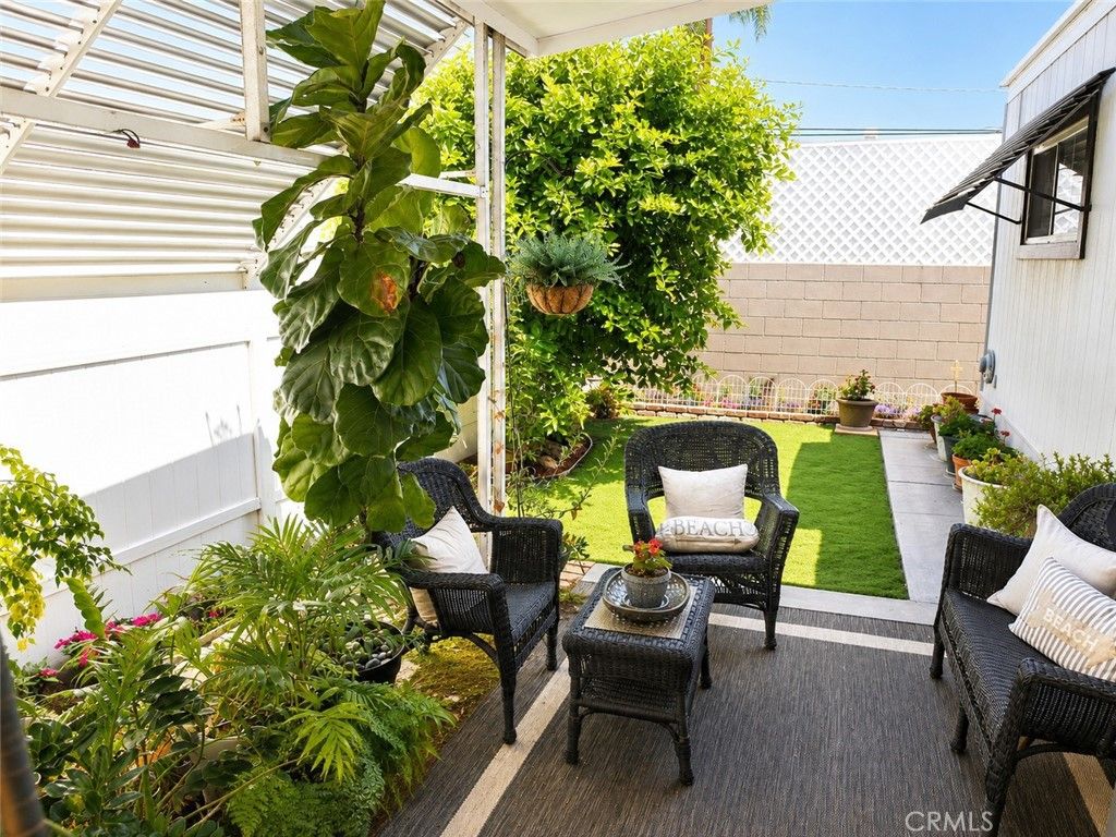 Image 11 of property listing at 16444 Bolsa Chica 44, Huntington Beach, CA 92649