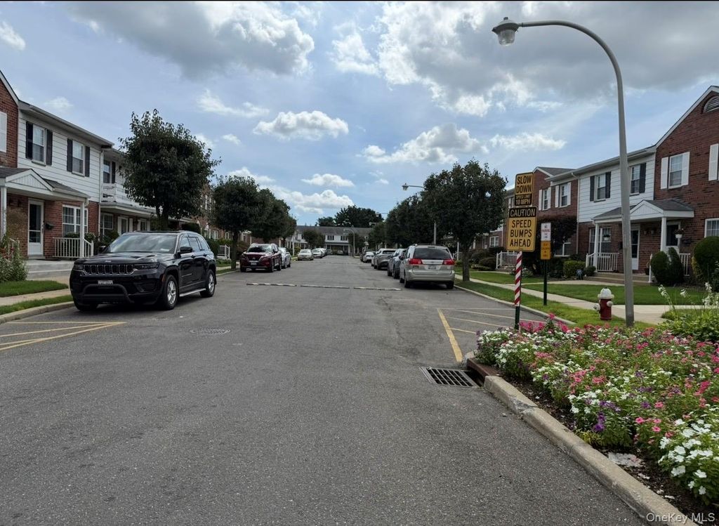 678 Front Street G, Hempstead, NY 11550 — photo 4