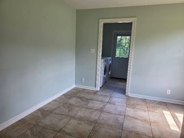 2819 Sparrow Dr, Clarksville, TN 37040