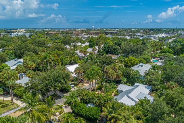 547 SW Riverview Street, Stuart, FL 34994