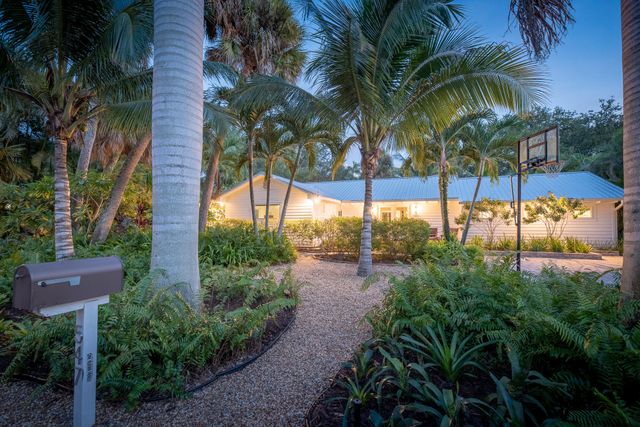 547 SW Riverview Street, Stuart, FL 34994