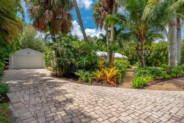 547 SW Riverview Street, Stuart, FL 34994