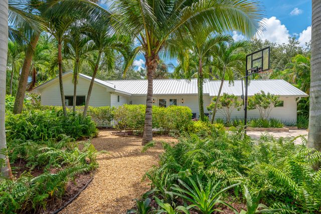 547 SW Riverview Street, Stuart, FL 34994