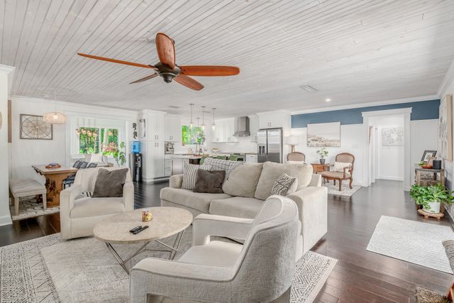 547 SW Riverview Street, Stuart, FL 34994