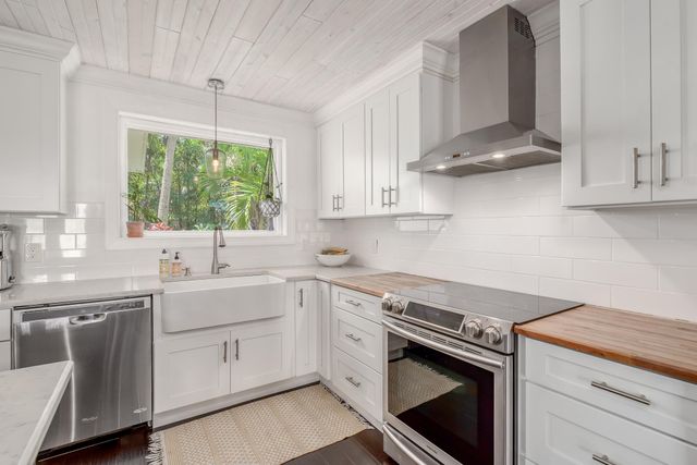 547 SW Riverview Street, Stuart, FL 34994