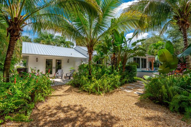 547 SW Riverview Street, Stuart, FL 34994