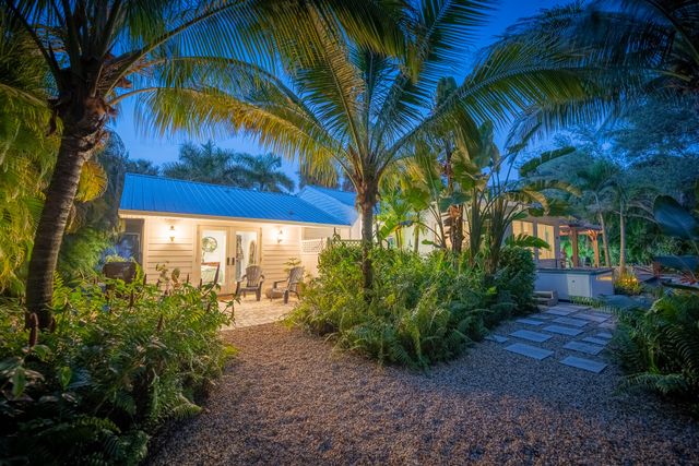 547 SW Riverview Street, Stuart, FL 34994