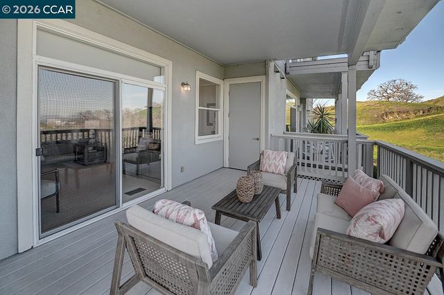 2816 Saklan Indian Dr, Walnut Creek, CA 94595