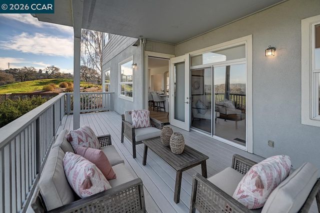 2816 Saklan Indian Dr, Walnut Creek, CA 94595