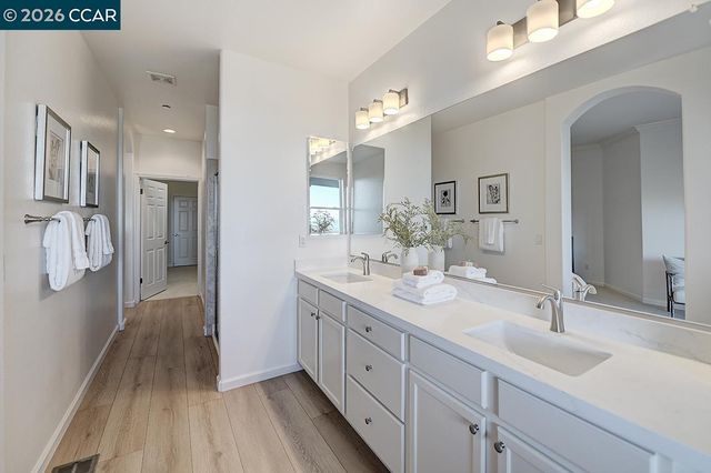 2816 Saklan Indian Dr, Walnut Creek, CA 94595