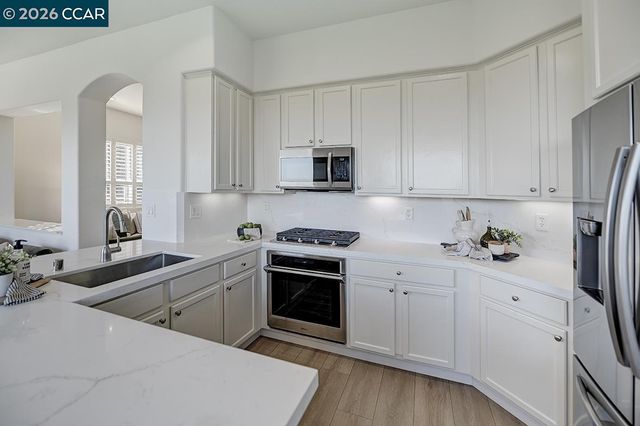 2816 Saklan Indian Dr, Walnut Creek, CA 94595