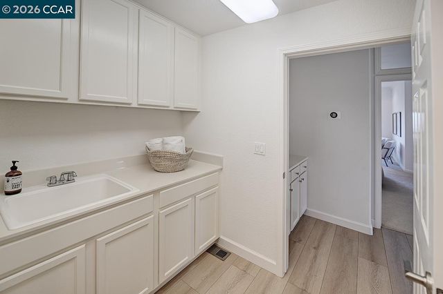 2816 Saklan Indian Dr, Walnut Creek, CA 94595