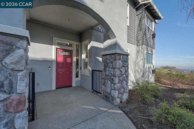 2816 Saklan Indian Dr, Walnut Creek, CA 94595