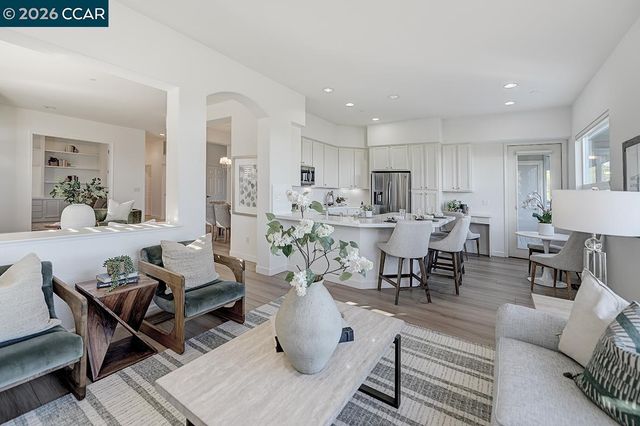 2816 Saklan Indian Dr, Walnut Creek, CA 94595