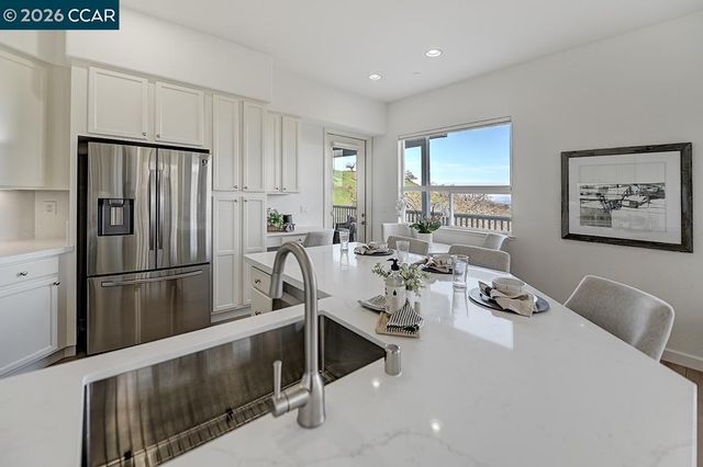 2816 Saklan Indian Dr, Walnut Creek, CA 94595