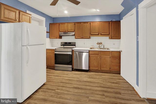 29 ARLINGTON ST, Reading, PA 19611