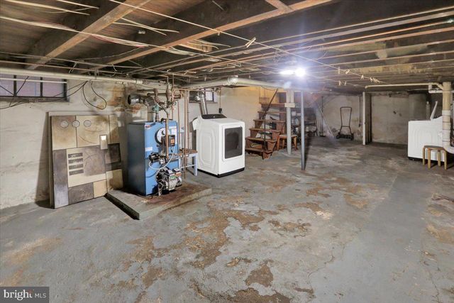 29 ARLINGTON ST, Reading, PA 19611