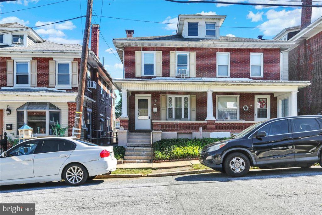 29 ARLINGTON ST, Reading, PA 19611