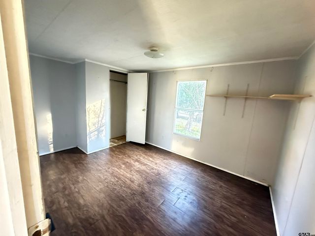 5333 Skyline Dr, Chandler, TX 75758