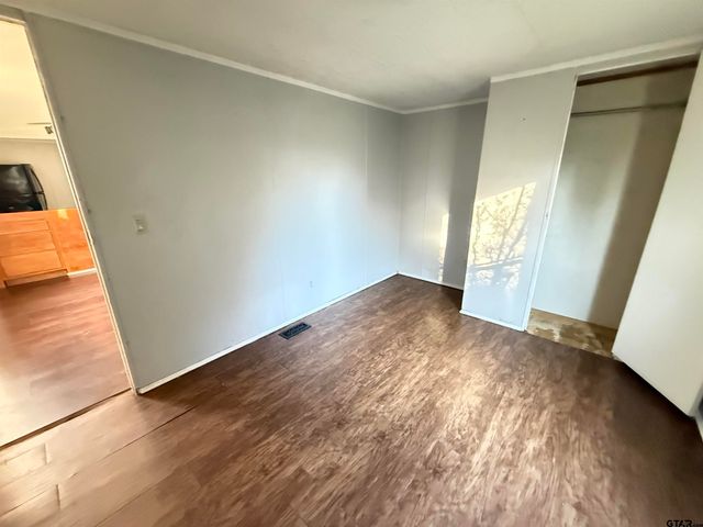 5333 Skyline Dr, Chandler, TX 75758