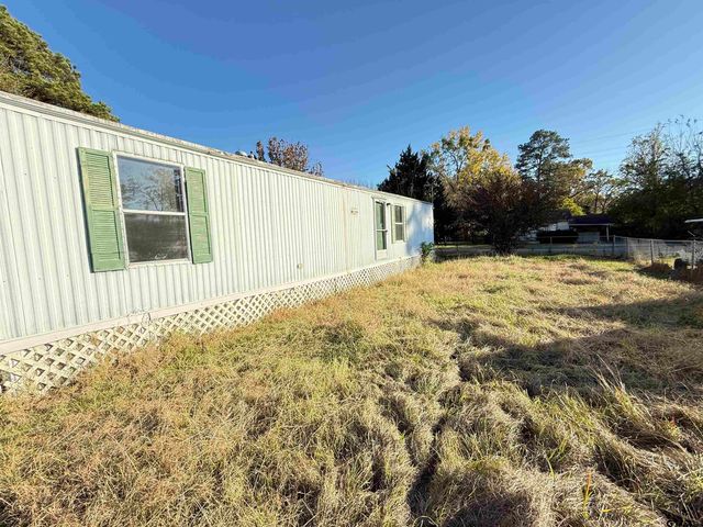 5333 Skyline Dr, Chandler, TX 75758