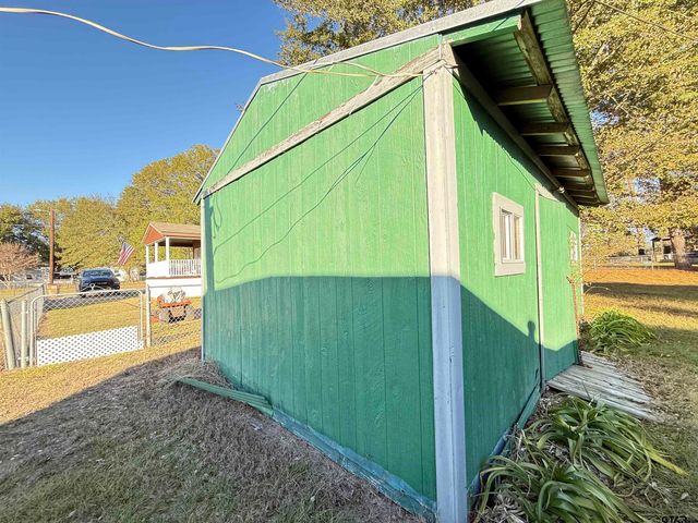 5333 Skyline Dr, Chandler, TX 75758