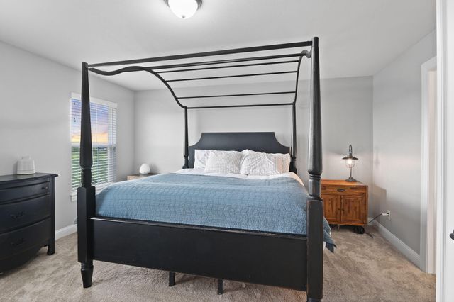 10148 Sentry Drive, St. John, IN 46373