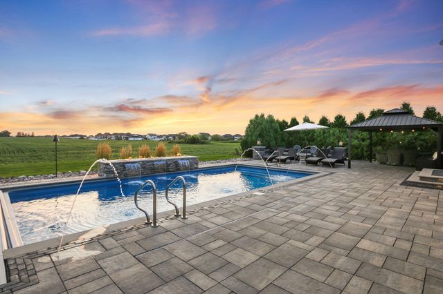 10148 Sentry Drive, St. John, IN 46373