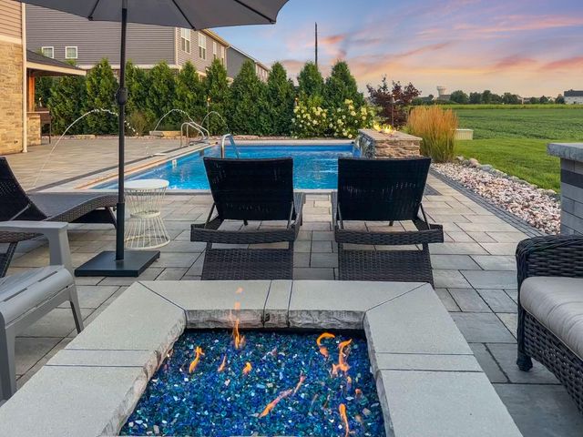 10148 Sentry Drive, St. John, IN 46373