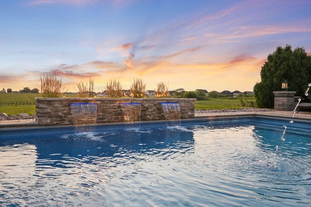 10148 Sentry Drive, St. John, IN 46373