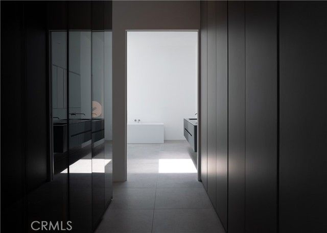 838 N Kings Road PH4, West Hollywood, CA 90069