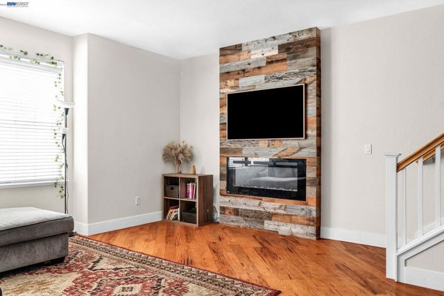 6003 Old Quarry Loop, Oakland, CA 94605