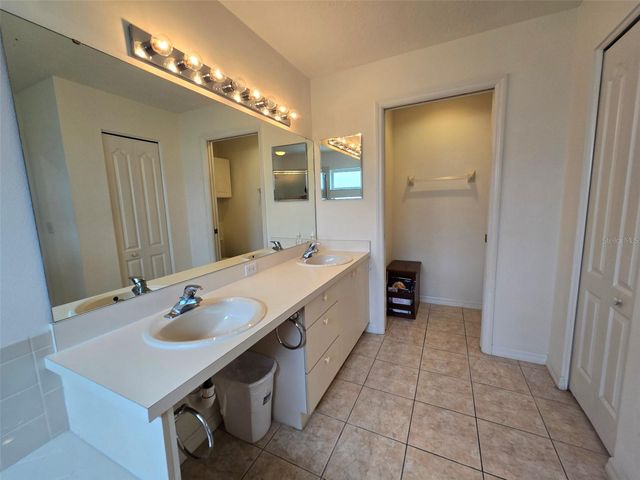 5320 HYLAND HILLS AVENUE 2218, Sarasota, FL 34241