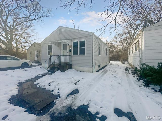 915 Maurice Avenue, Ferguson, MO 63135